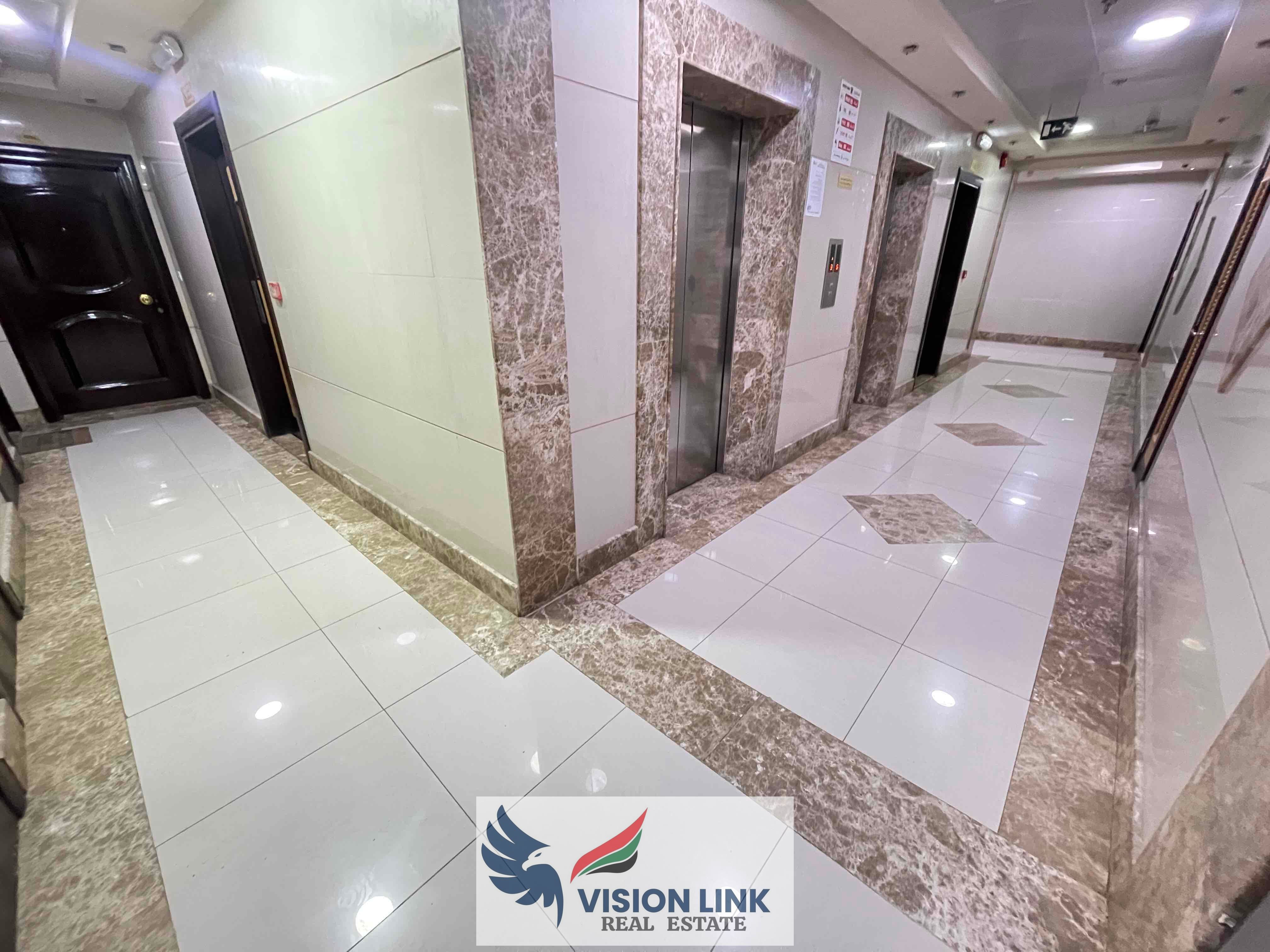 Lavish 1 bhk with balcony on prime location