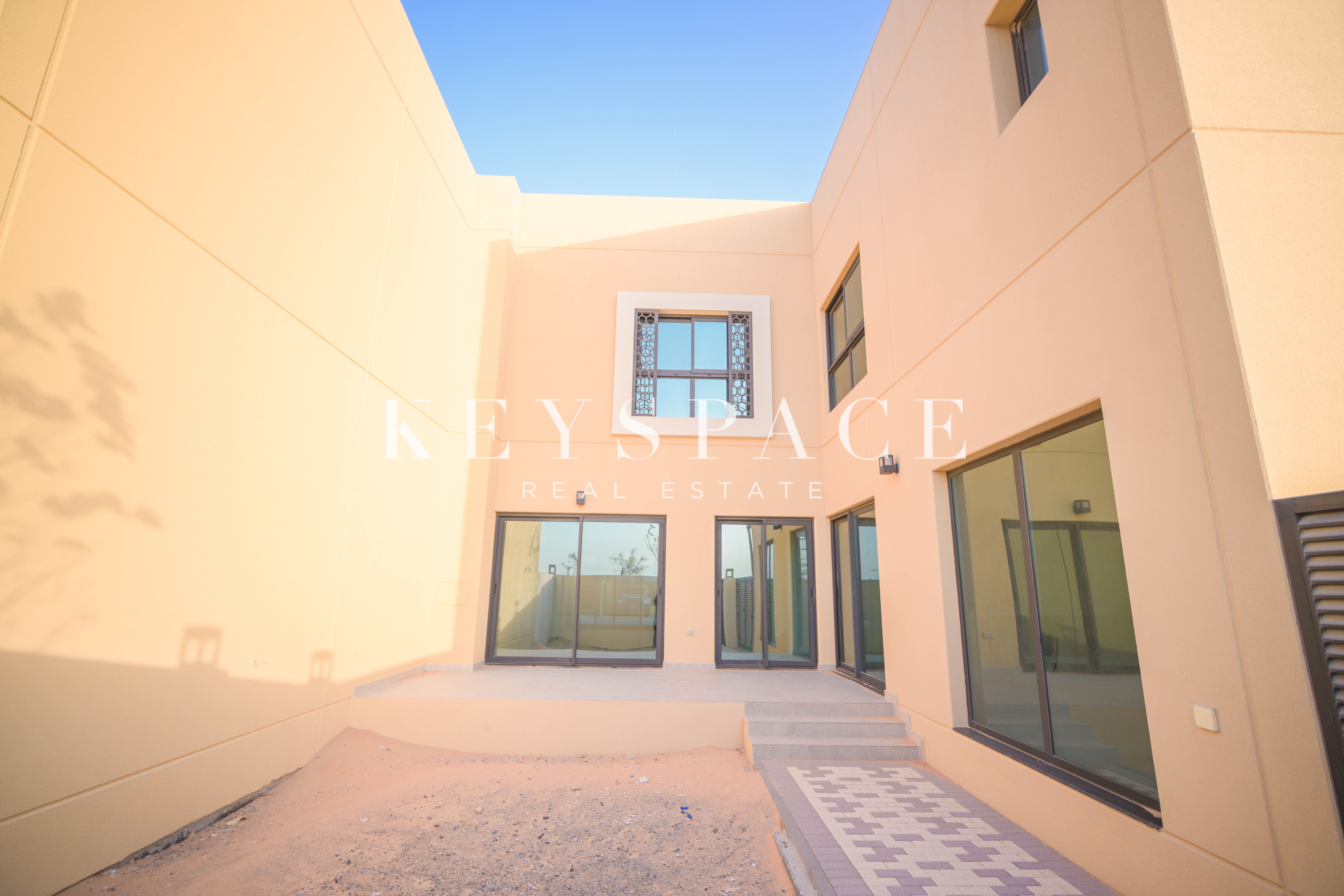 Own a Villa with a 10% down payment | Exclusive Community | Luxury Modern Home | Easy Payment Plans | Resale