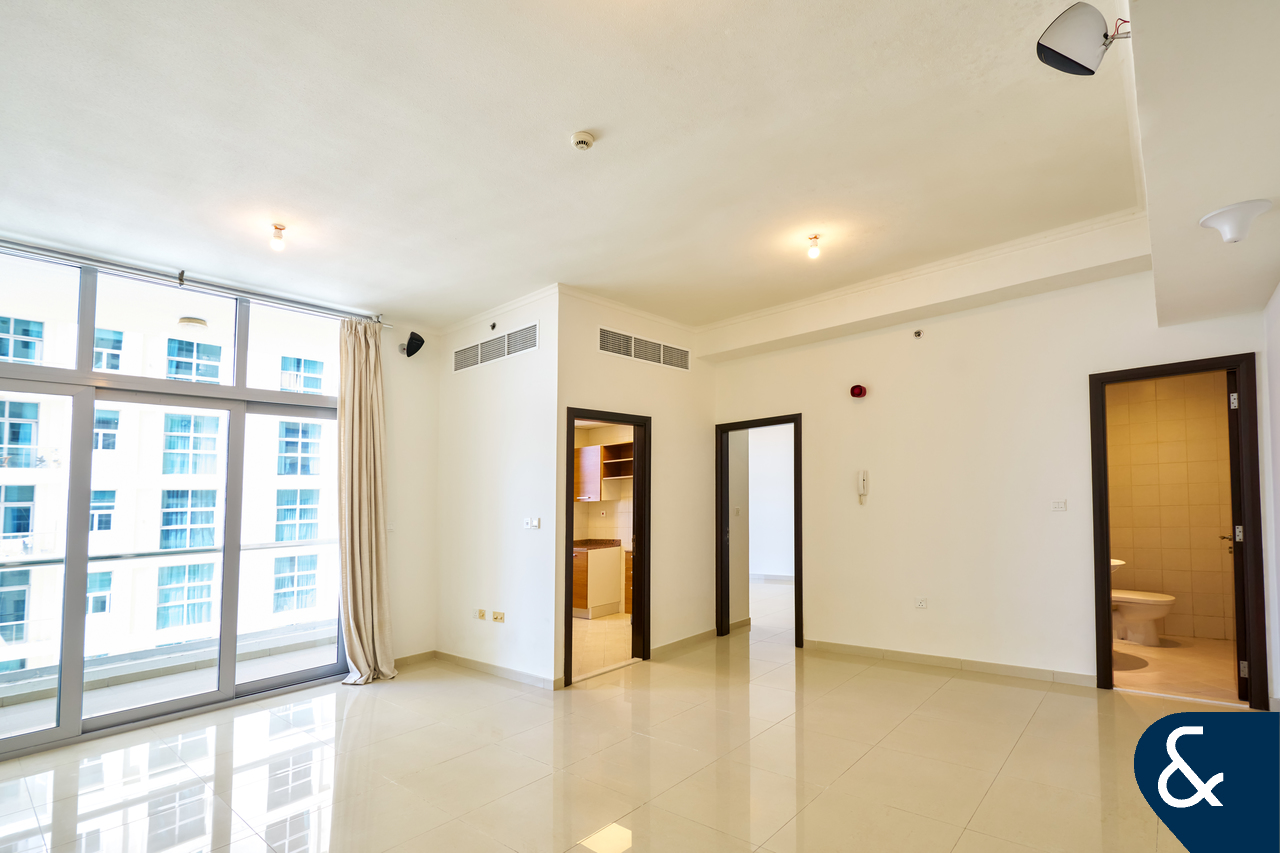 apartment card