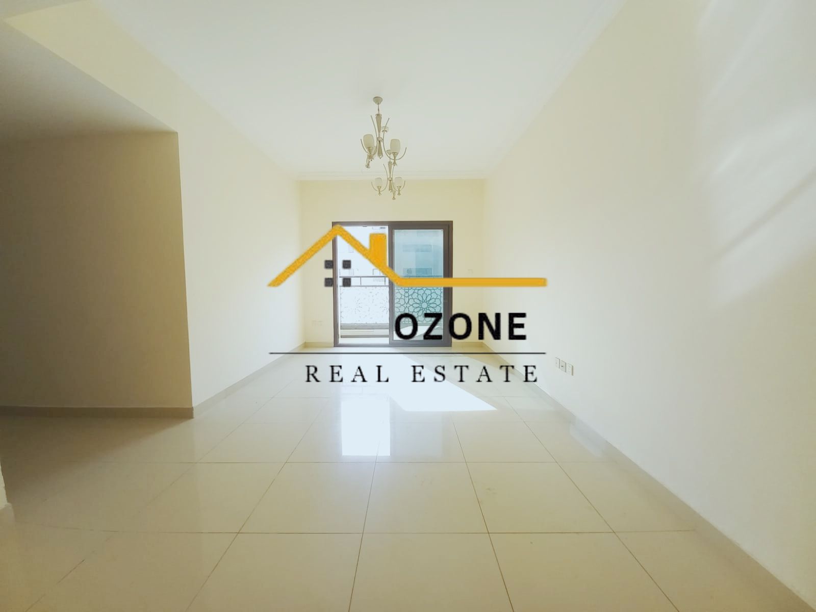 Specious 2BHK Apartment\°°Only For Families\°°Parking\°°°Wardrobes