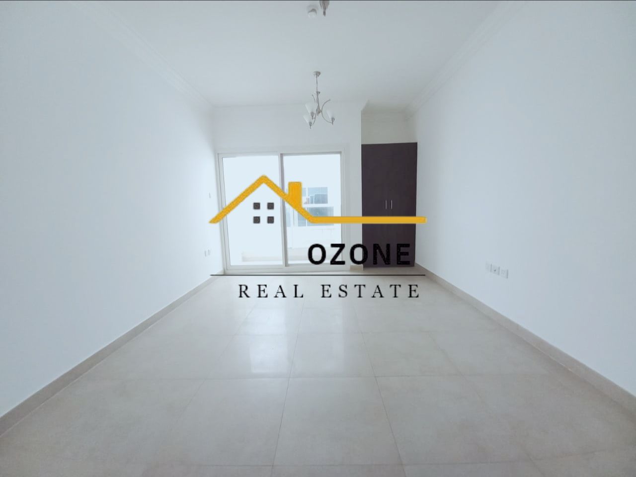 Like New\°Balcony\°Parking\°Family Building