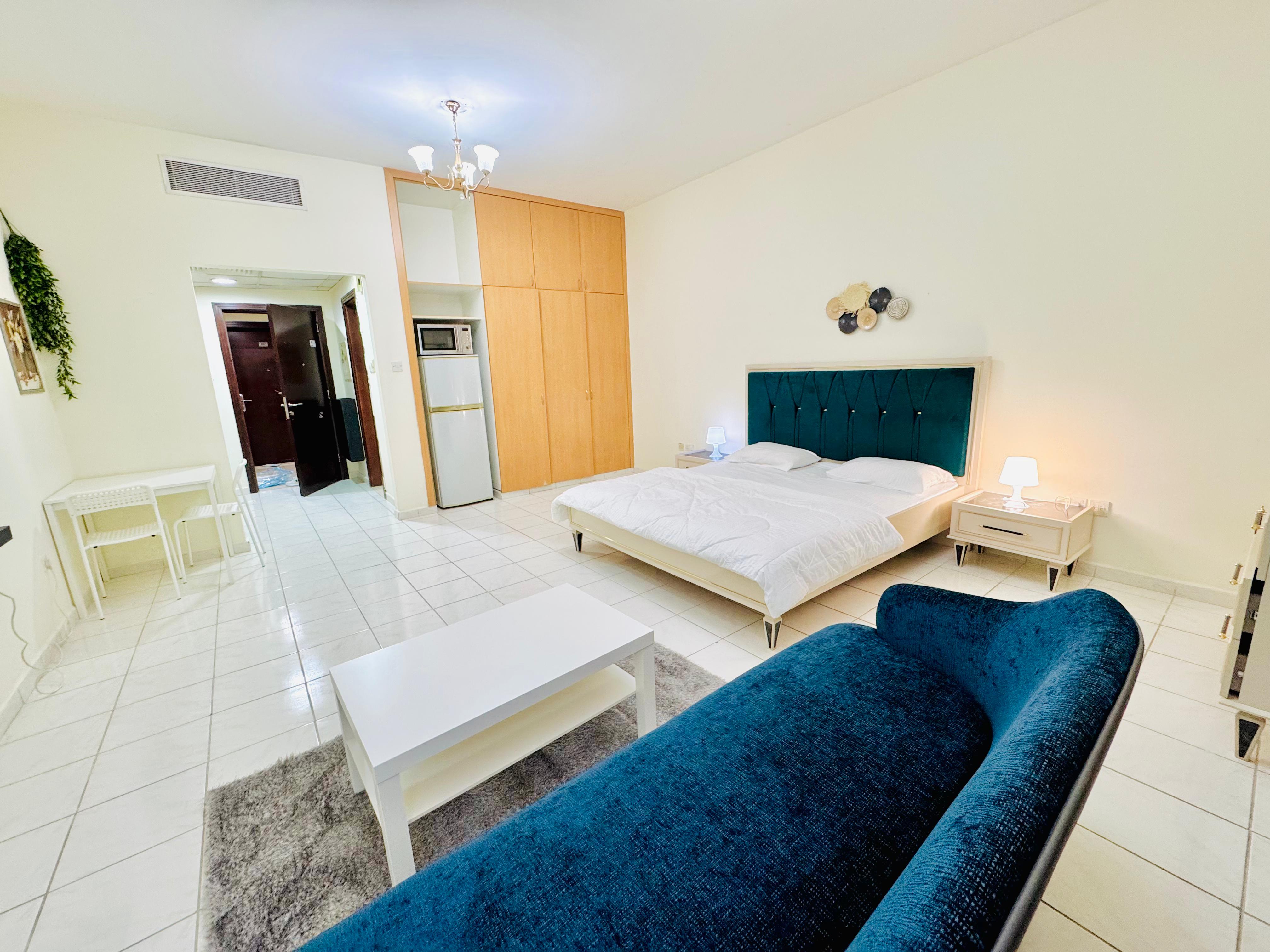 apartment card