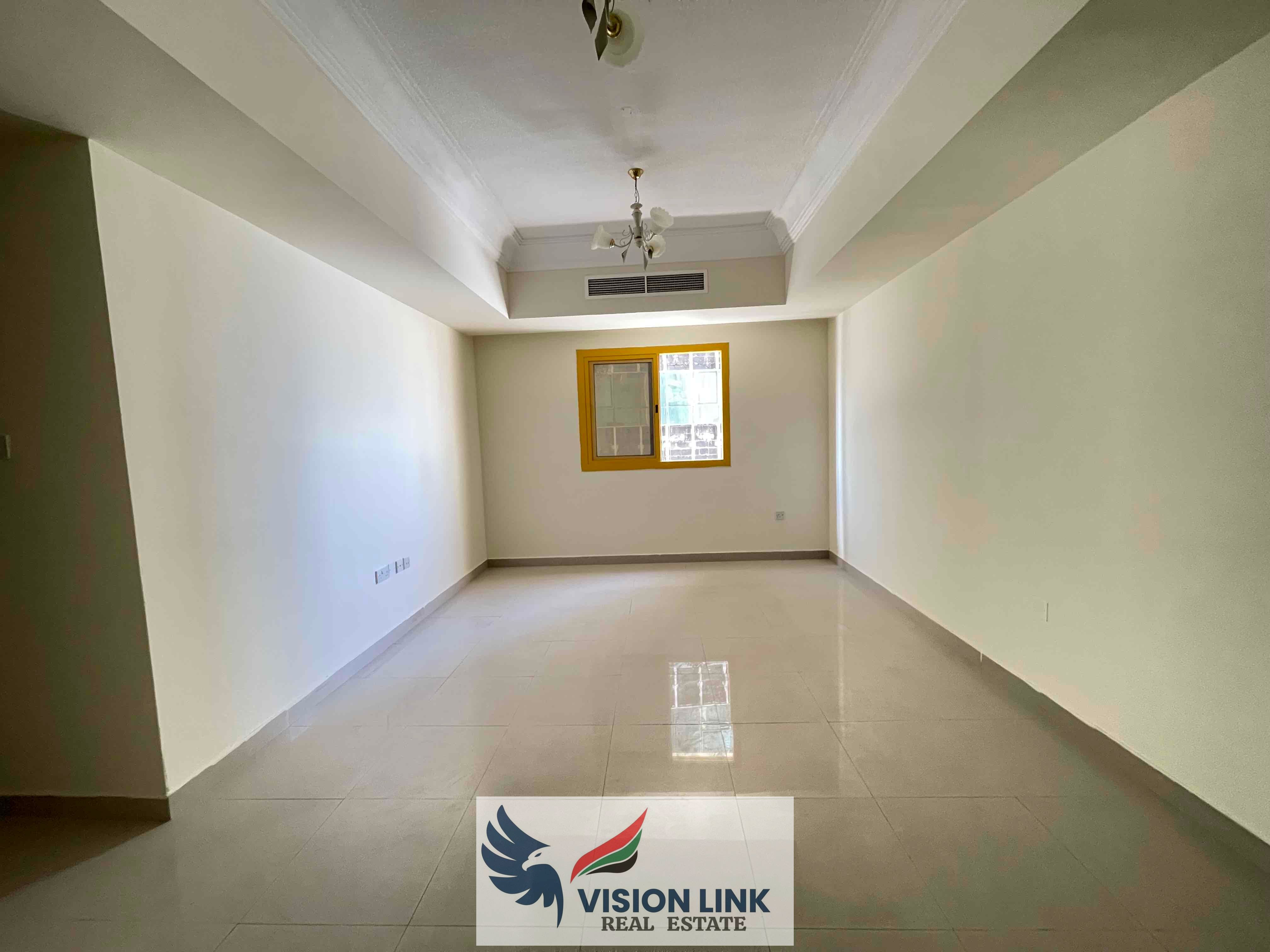 Lavish 2bhk with 2 Washrooms on prime location
