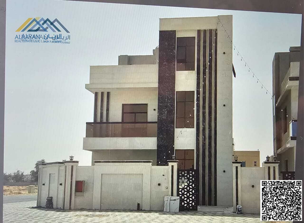 Villa for sale directly from the owner, excellent location, corner of two streets, with a large area and a setback of up to 23 meters
