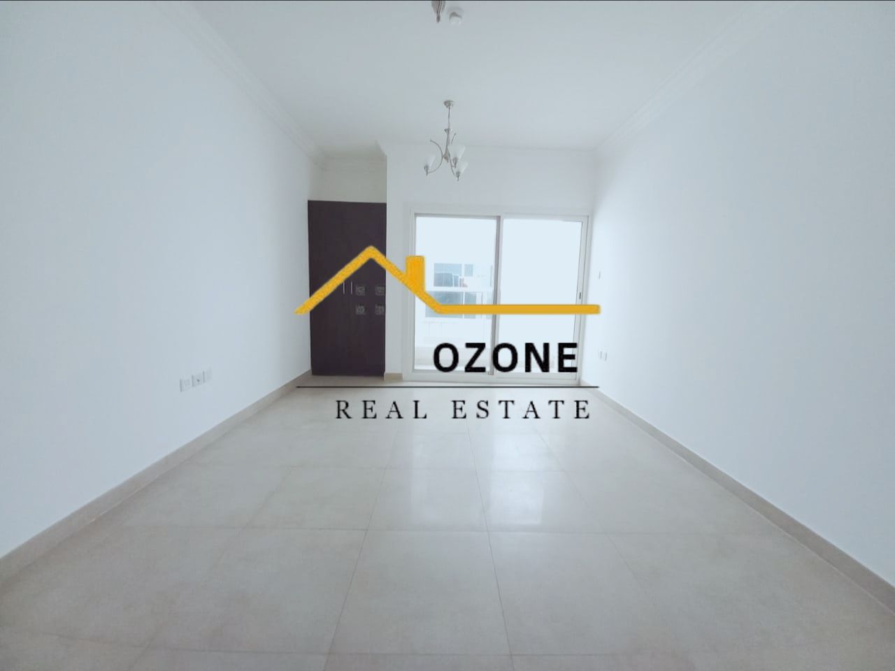 Like New\°Balcony\°Parking\°Family Building