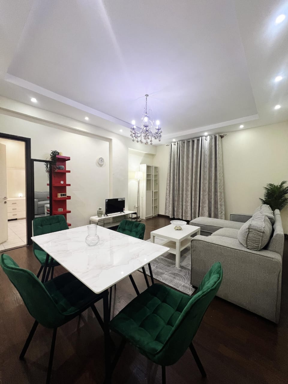 apartment card