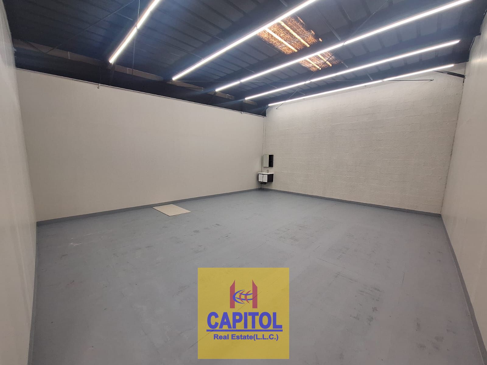 BRAND NEW MULTIPLE SIZES STORAGE WAREHOUSES IN AL QOUZ.
