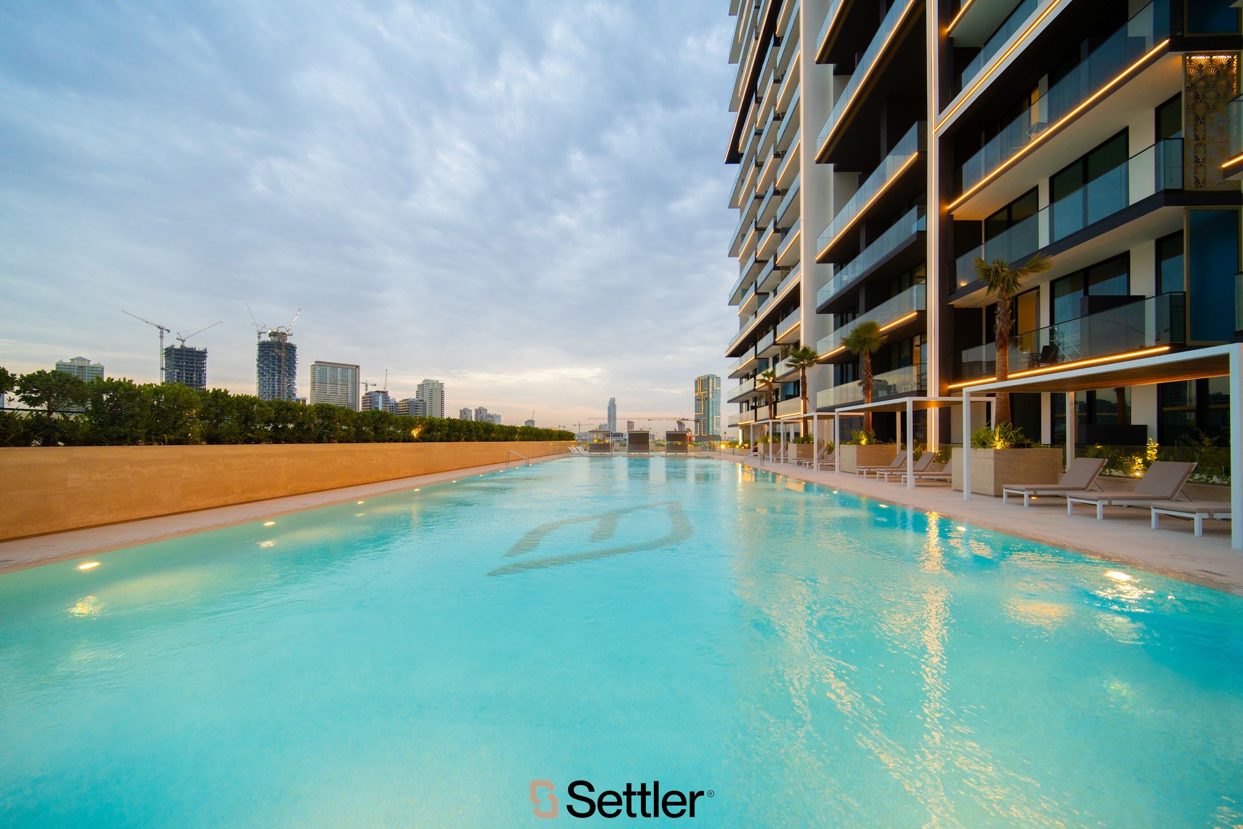 Best in JVC|1bdr in Onyx|Stylish design|City view