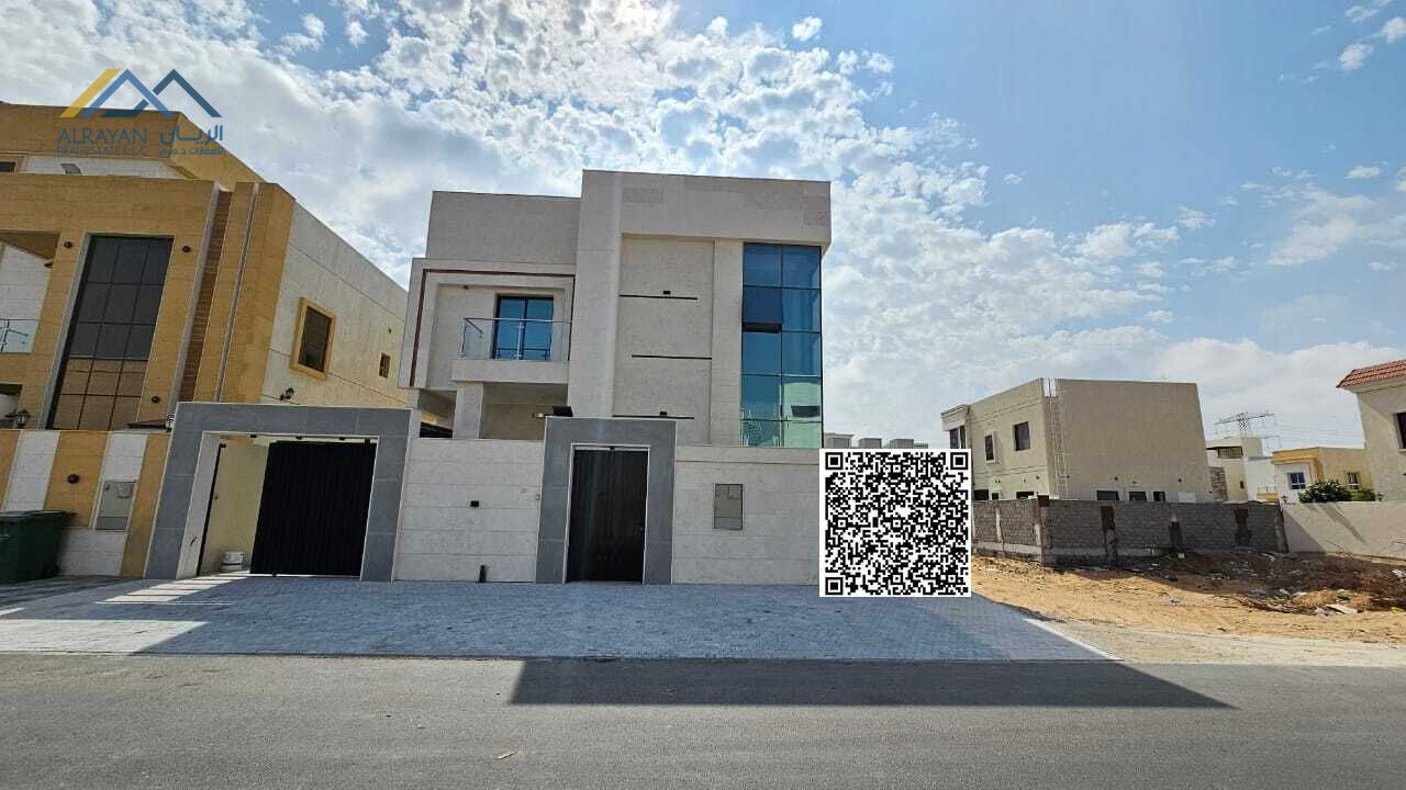 Villa for sale in Ajman, prime location - very excellent finishes - large building area, freehold