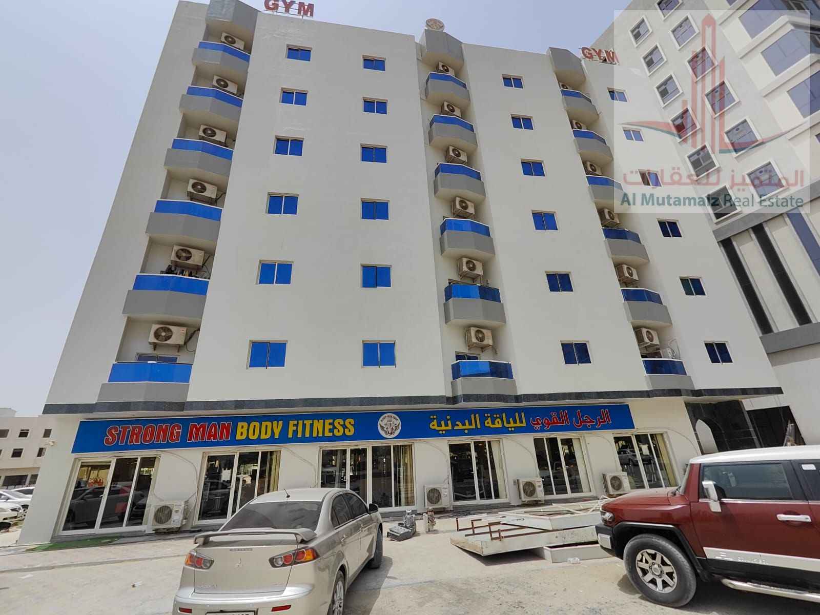 Building for sale in Rawda area, very excellent location, residential and commercial permit