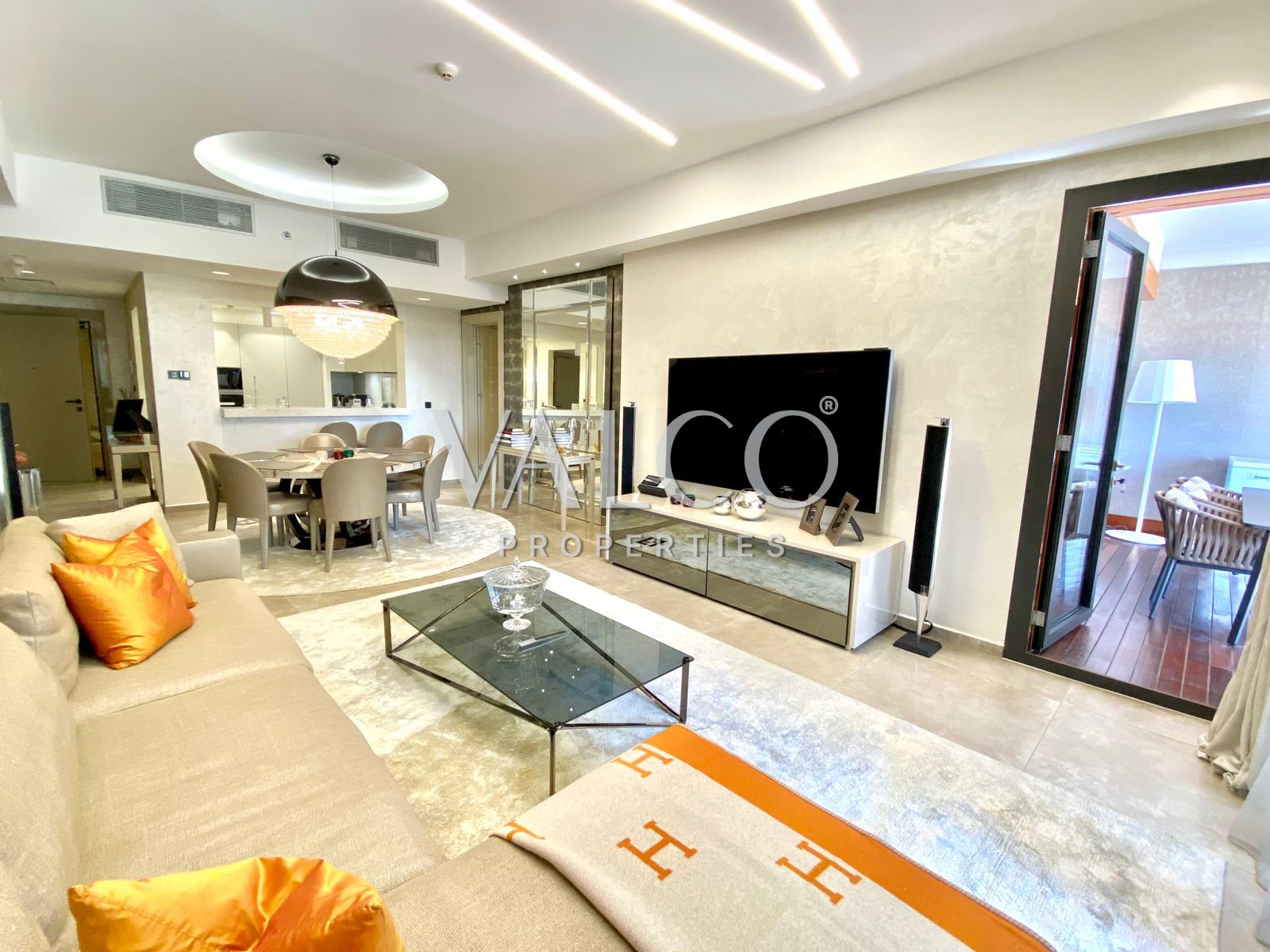 apartment card
