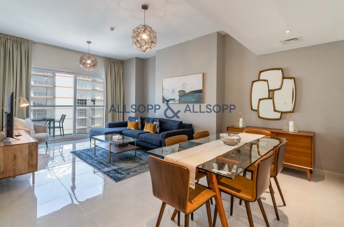 Canal View - 1BR Apartment in AG Tower,Business Bay