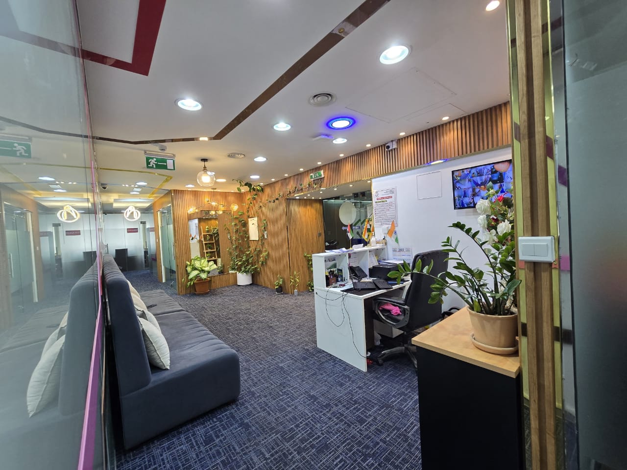 100 SFT fully furnished office 24/7 access with all amenities for AED 16,999 Yearly