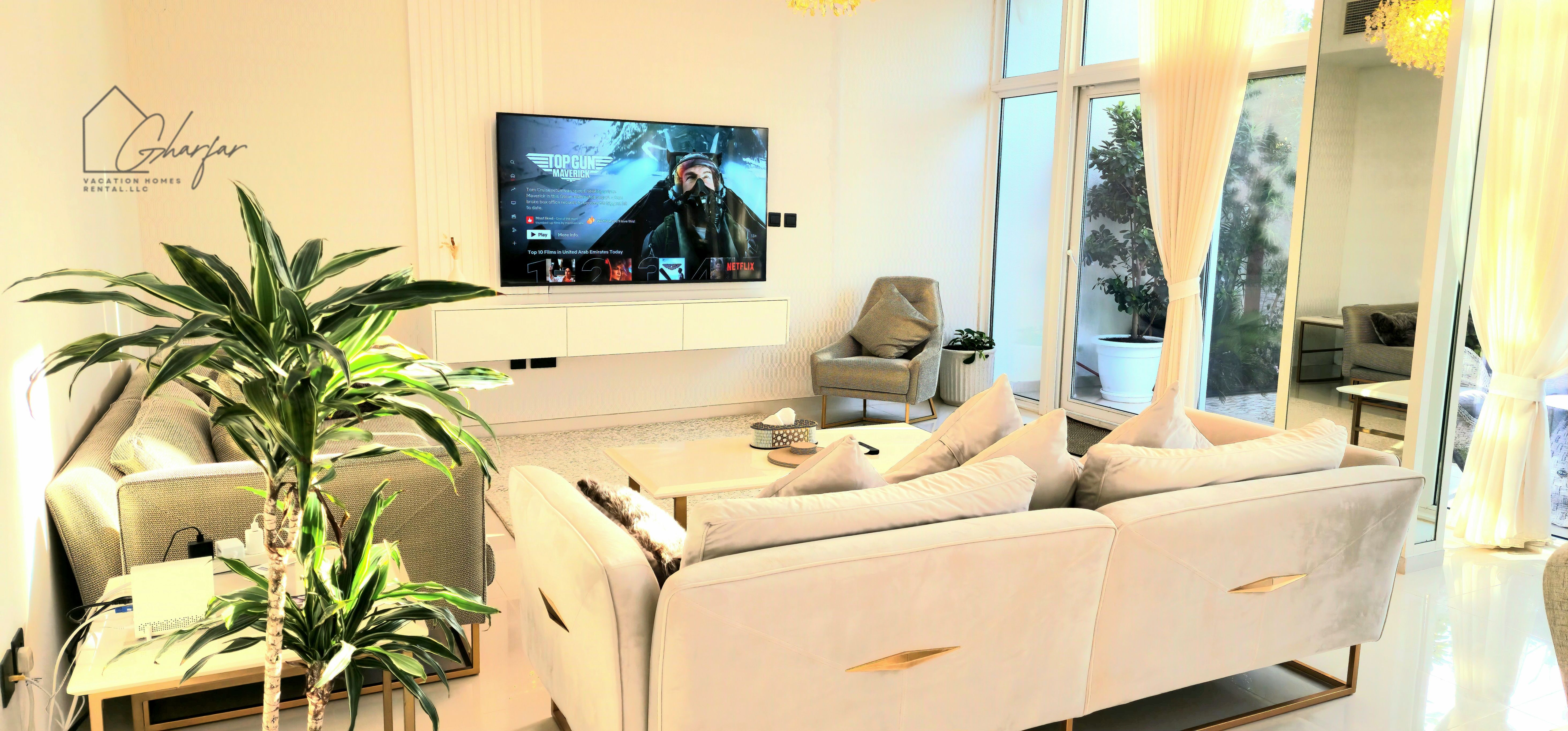 Beautify layout//Pool & Gym Access/Garden view