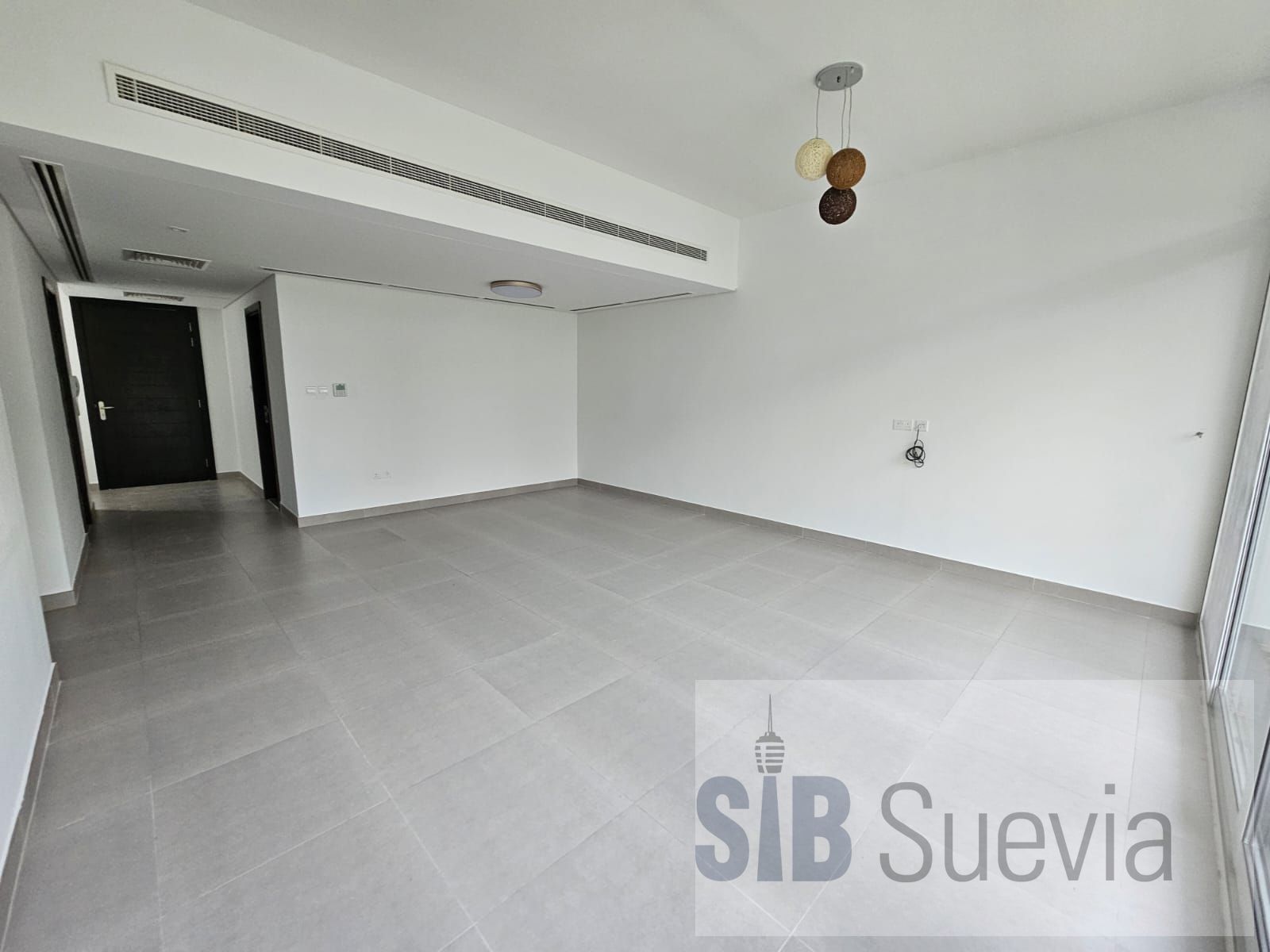 Single Row | Landscaped | Well maintained