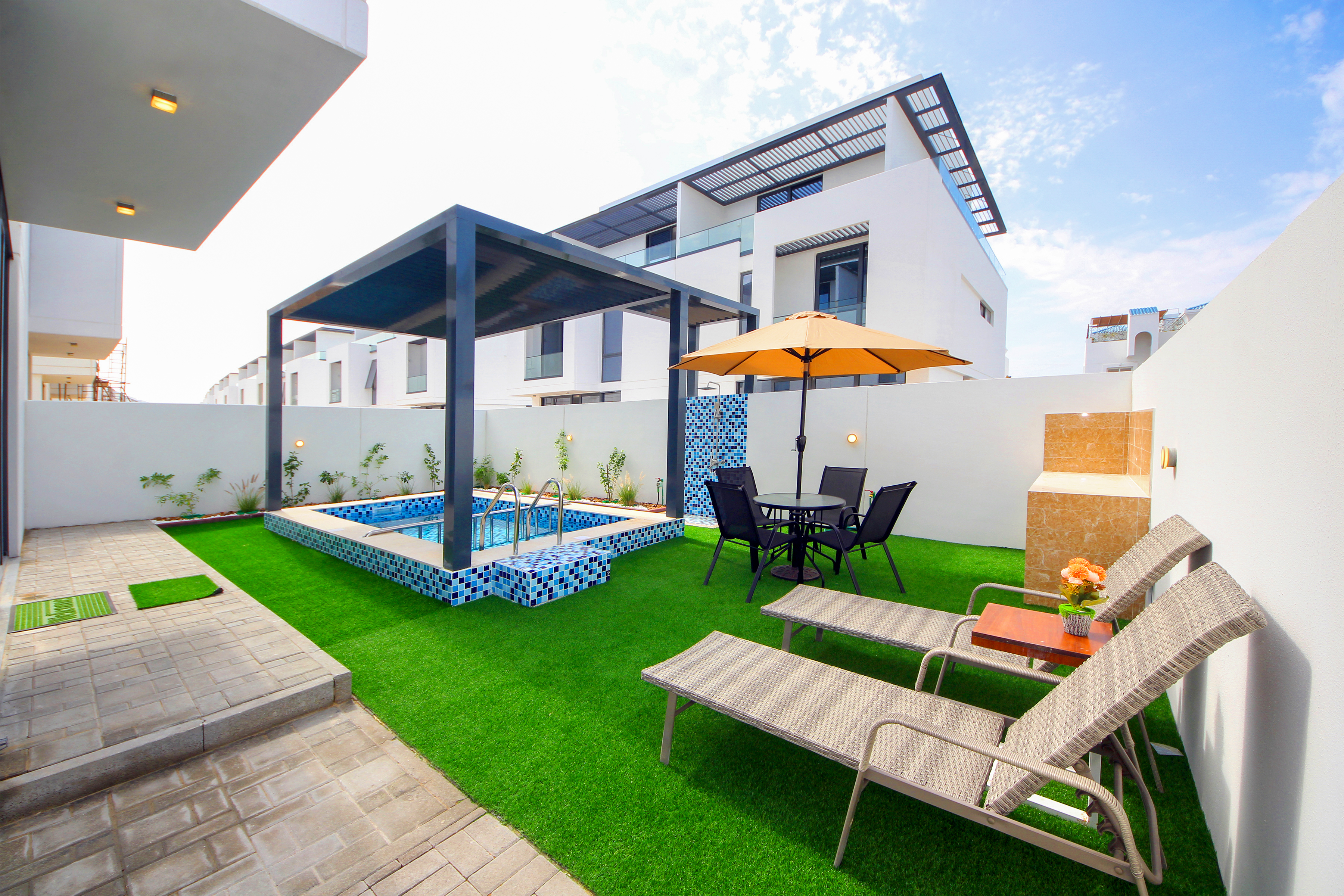 Gorgeous 4B Villa with private pool | near Al Hamriyah