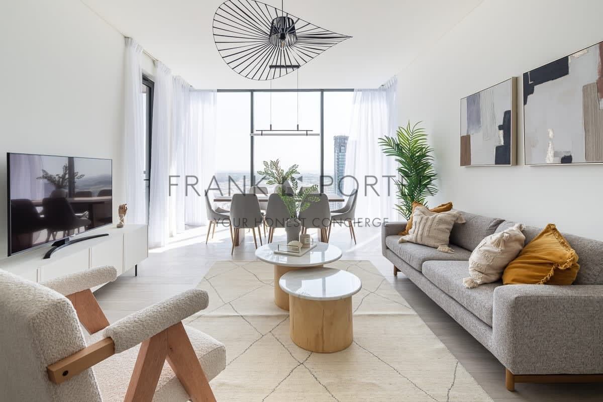 Classy & Bright 3BR Near to Dubai Design District!
