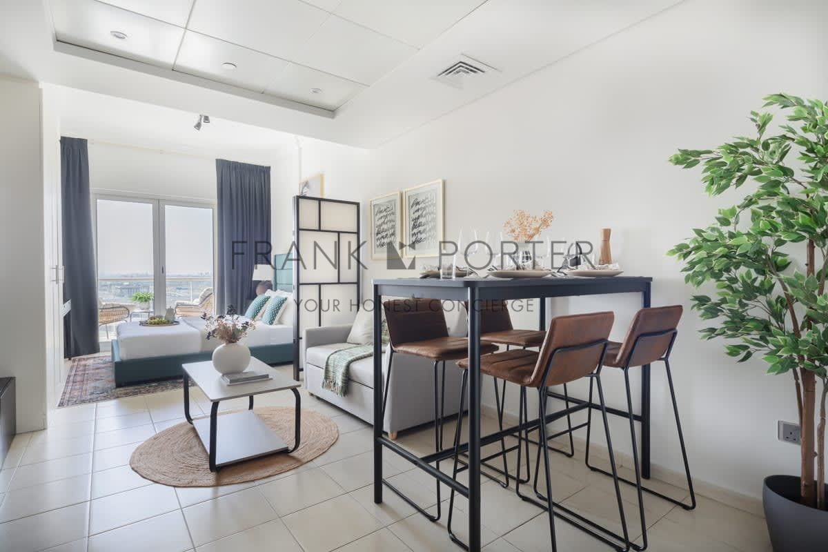 apartment card