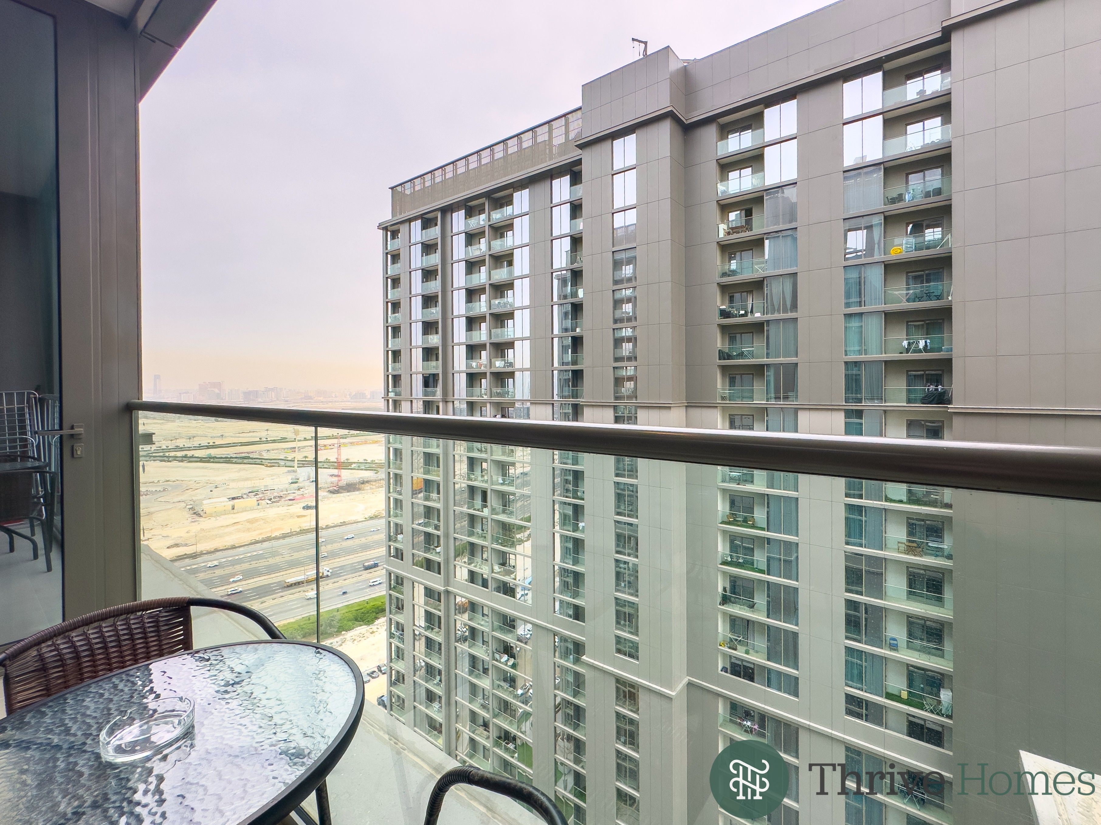 NEW YEAR DEAL! Modern 1-Bedroom Apartment | High Floor | Quick Access to Central Dubai| Bills Not Included