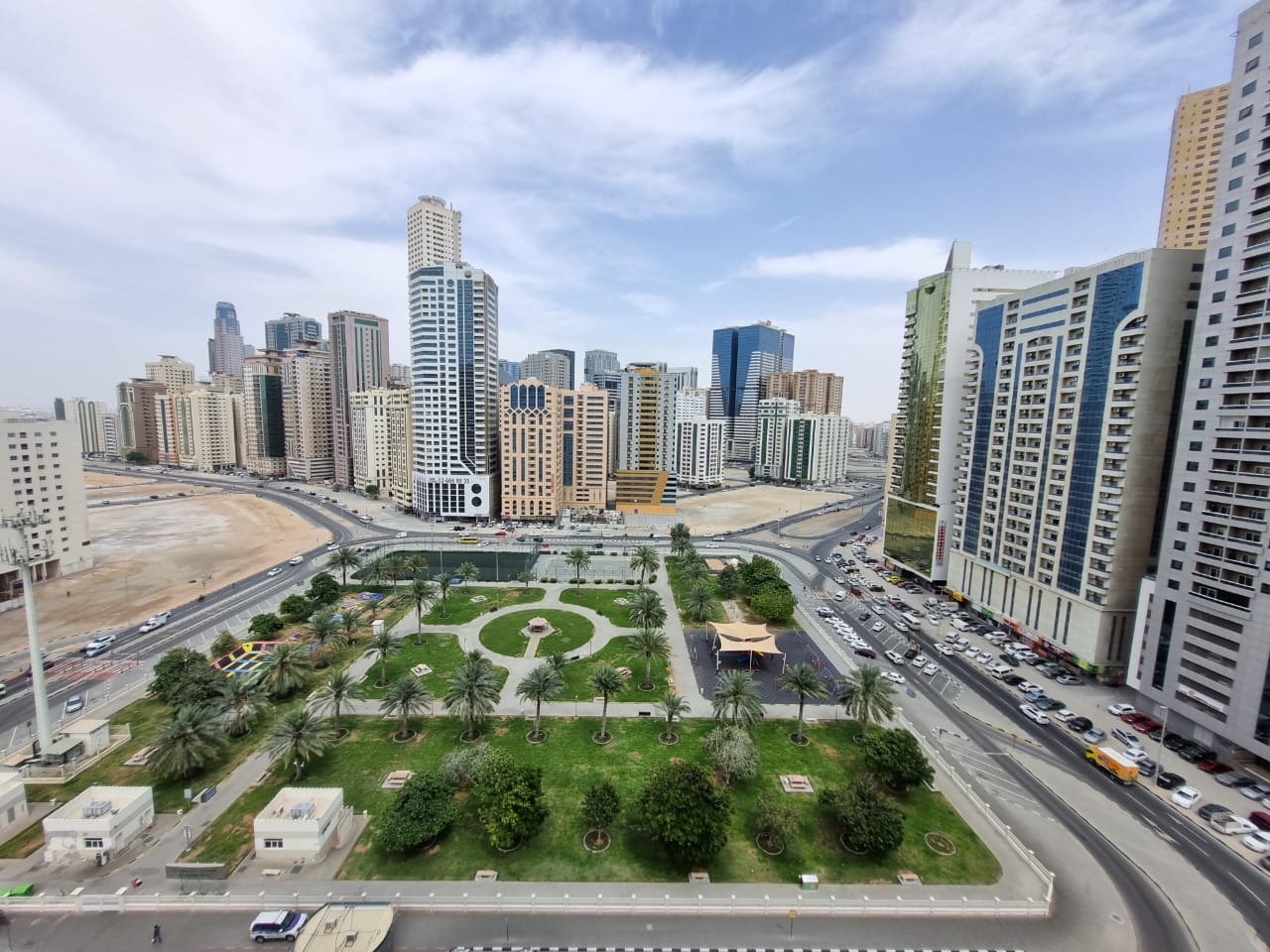 HOTT LOCATION FULL OPEN PARK VEW FOR FAMILY 36K,37K,38K,39K,1 MONTH FREE ON AL NAHD PARK SAME LINE LULU TO LULU VARY CLOSE TO DUBAI EASY EXIT DUBAI SH