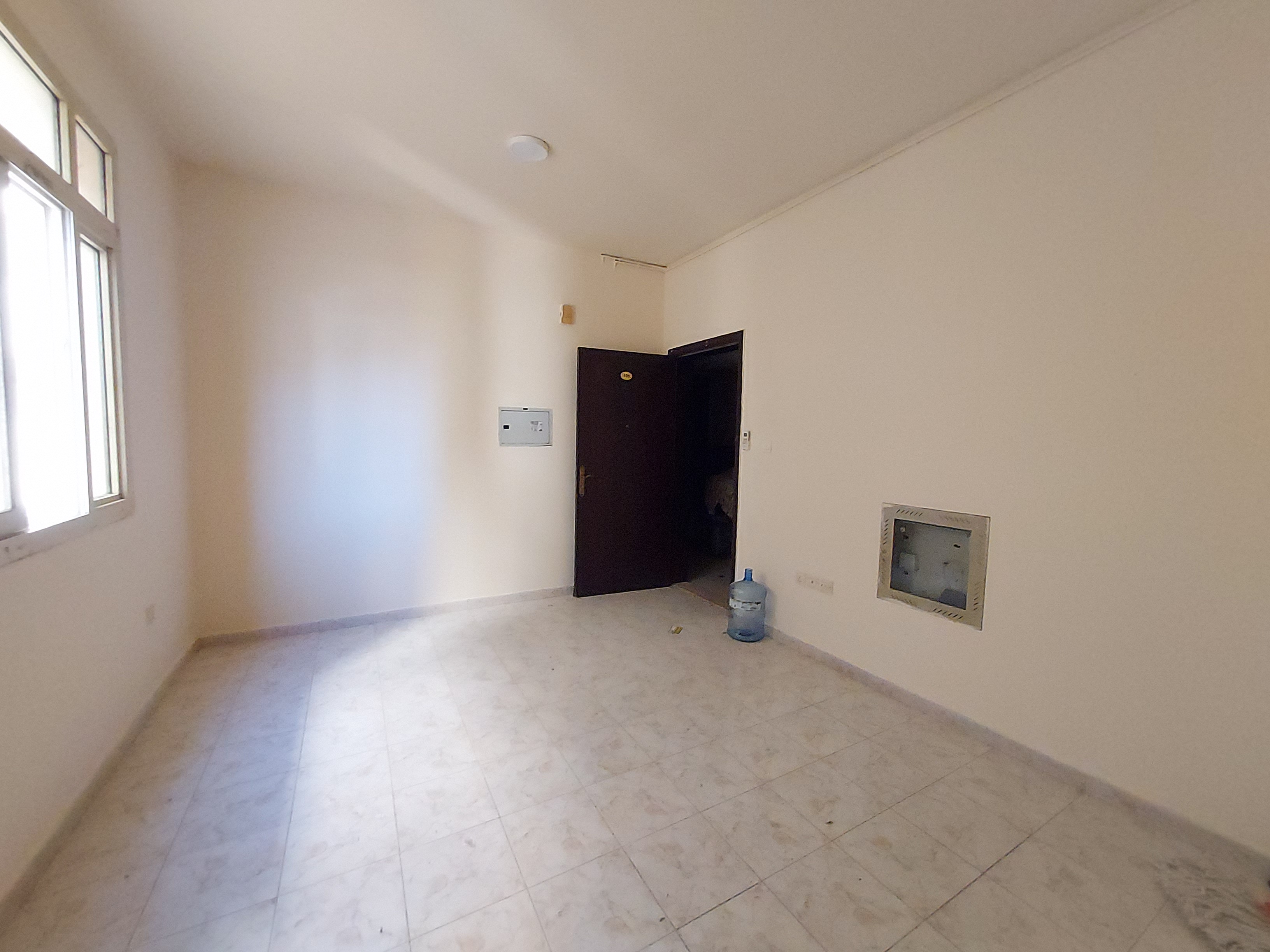 Big one studio, close to safari mall and star family. No problem.