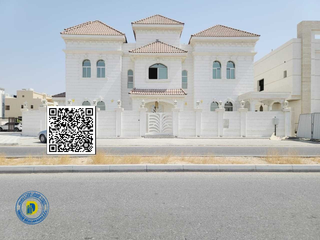 Corner villa for sale in Al Alia area, Ajman, European design, price includes water, electricity and air conditioners at an excellent price