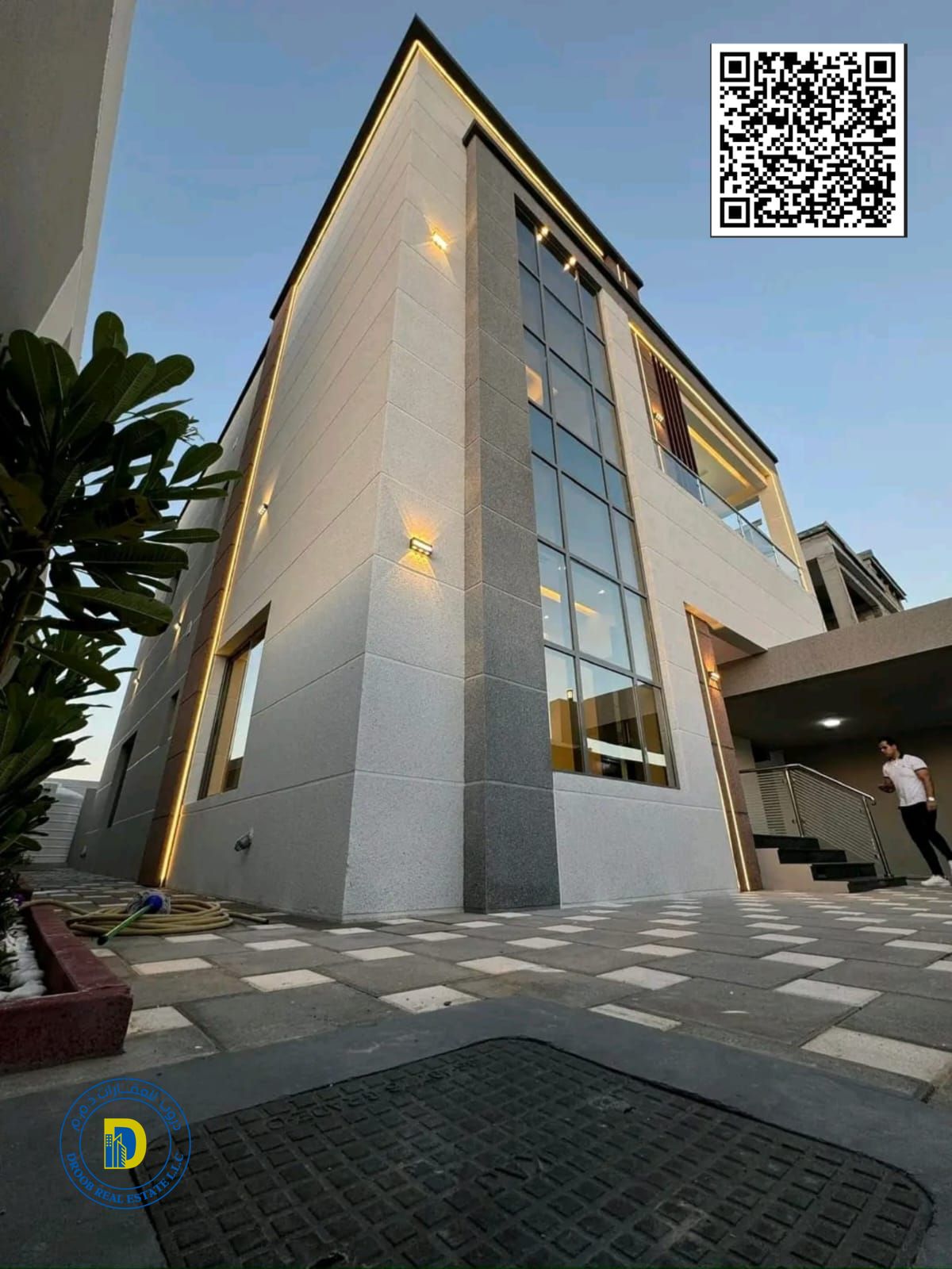 Luxury 5 bedroom villa for sale in Al Tallah area, Ajman, 5 bedrooms at a very special price. The price includes air conditioning.