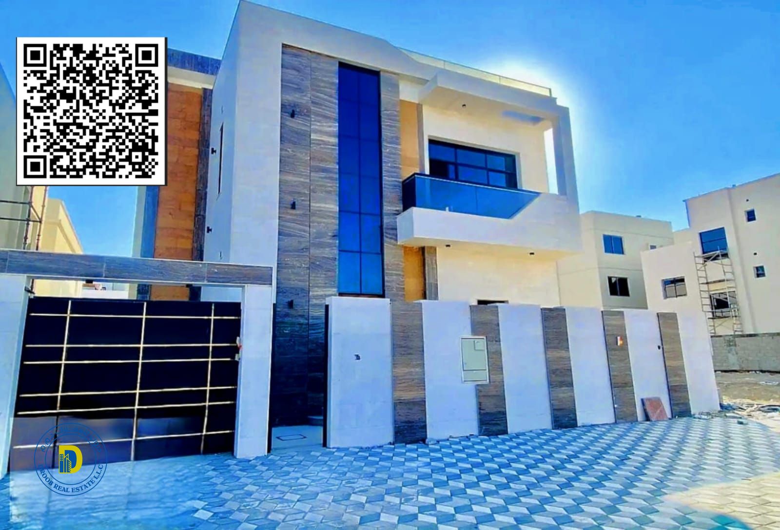 Luxury villa, modern design, street and alley, 5 rooms, roof and indoor pool, at a very special price