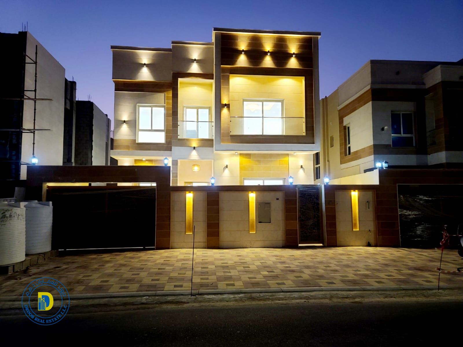 For sale, an unmissable opportunity, a 5BR villa in Al-Yasmine, including AC, at a fantastic price, freehold for all nationalities and bank financing