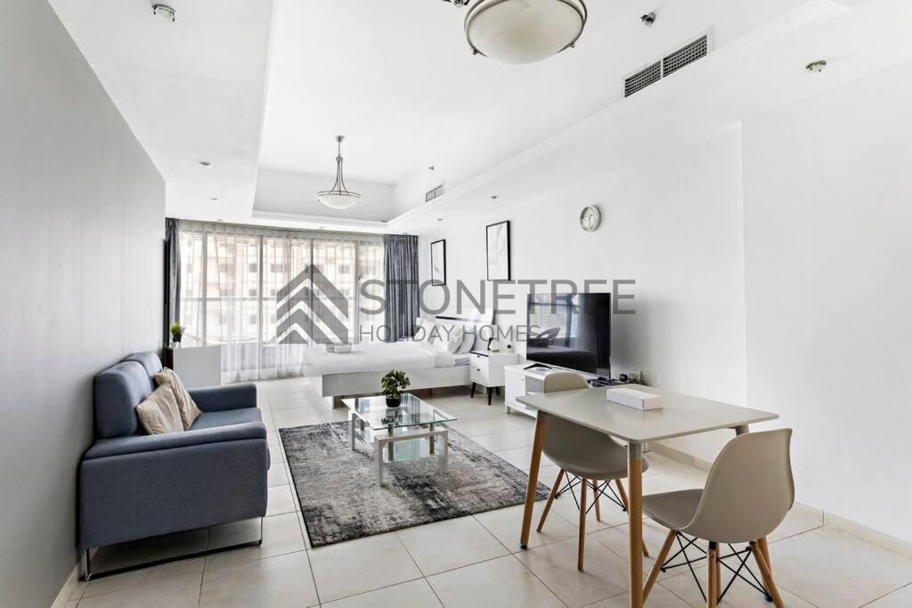 apartment card