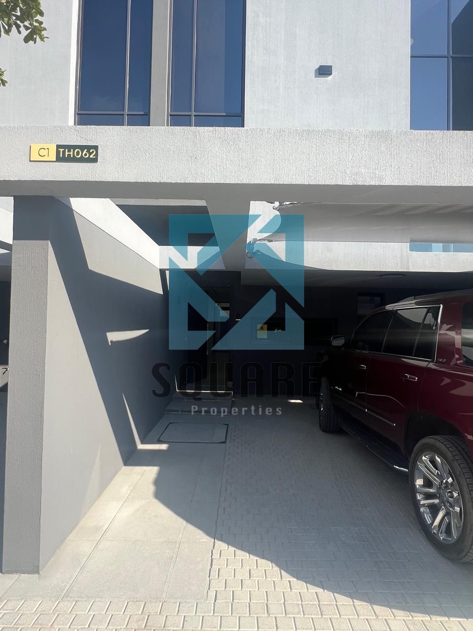Luxurious 3-Bedroom Townhouse in Massar