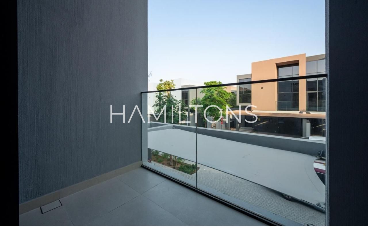 Luxury Community | Spacious Modern Home | No commission | Flexible Payment Plans| Resale