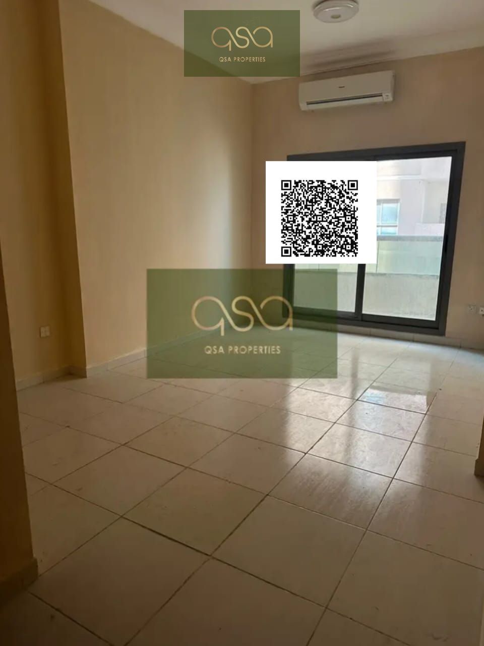 One Bedroom unfurnished Apartment available in Paradise Lake Tower(with Parking ) for Sell