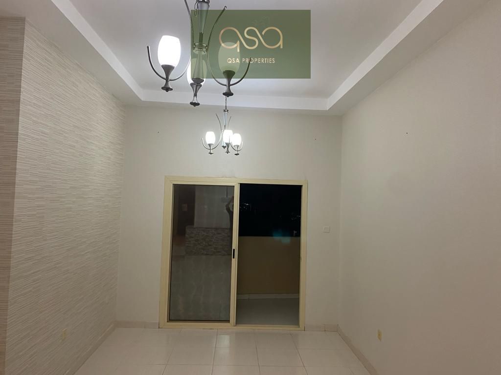 One Bedroom unfurnished Apartment available in Lavender Tower with Parking for SALE