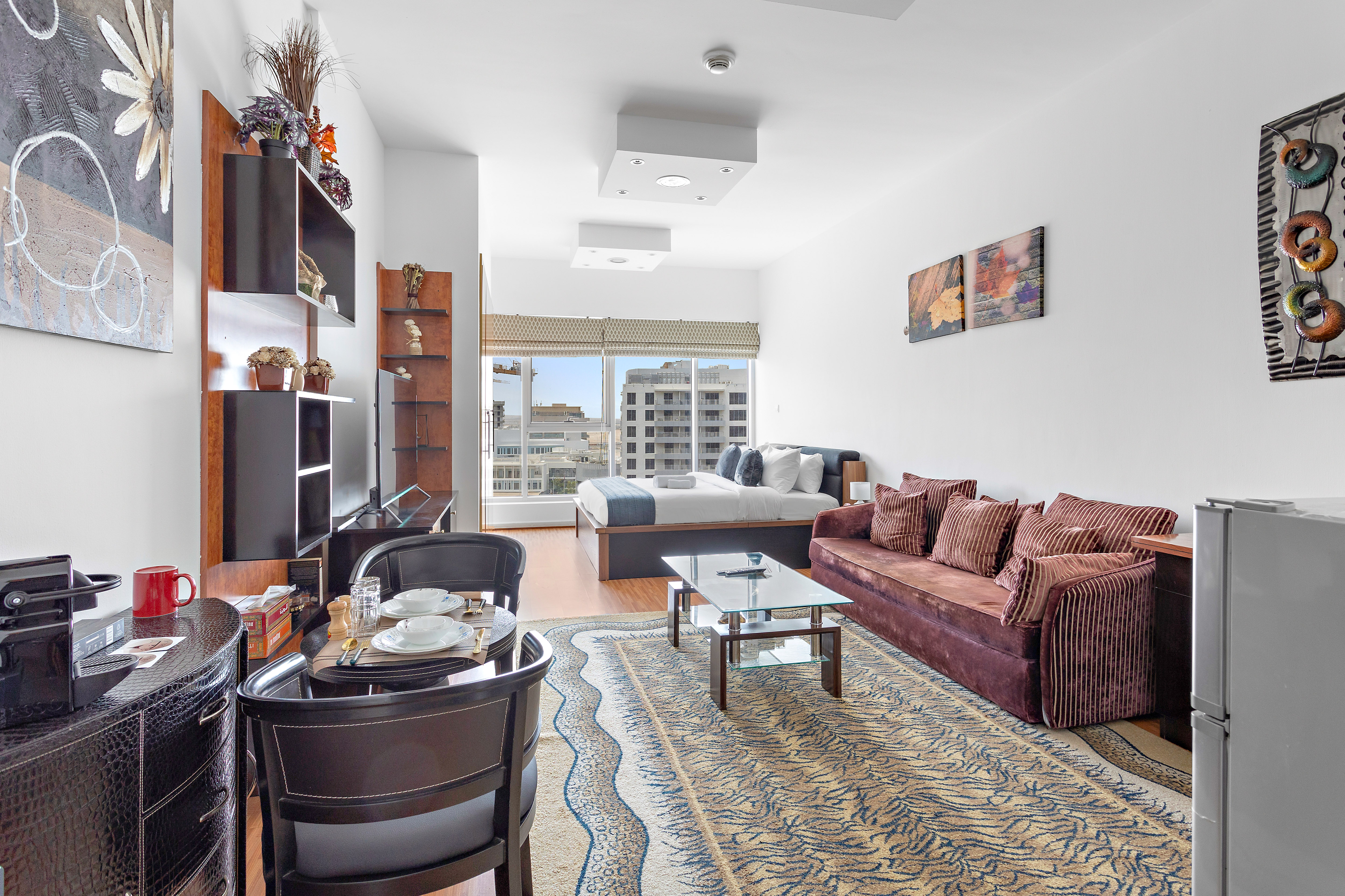 Art Deco Studio w/ Pool, Gym, Childrens Playground | Furnished | Flexible term