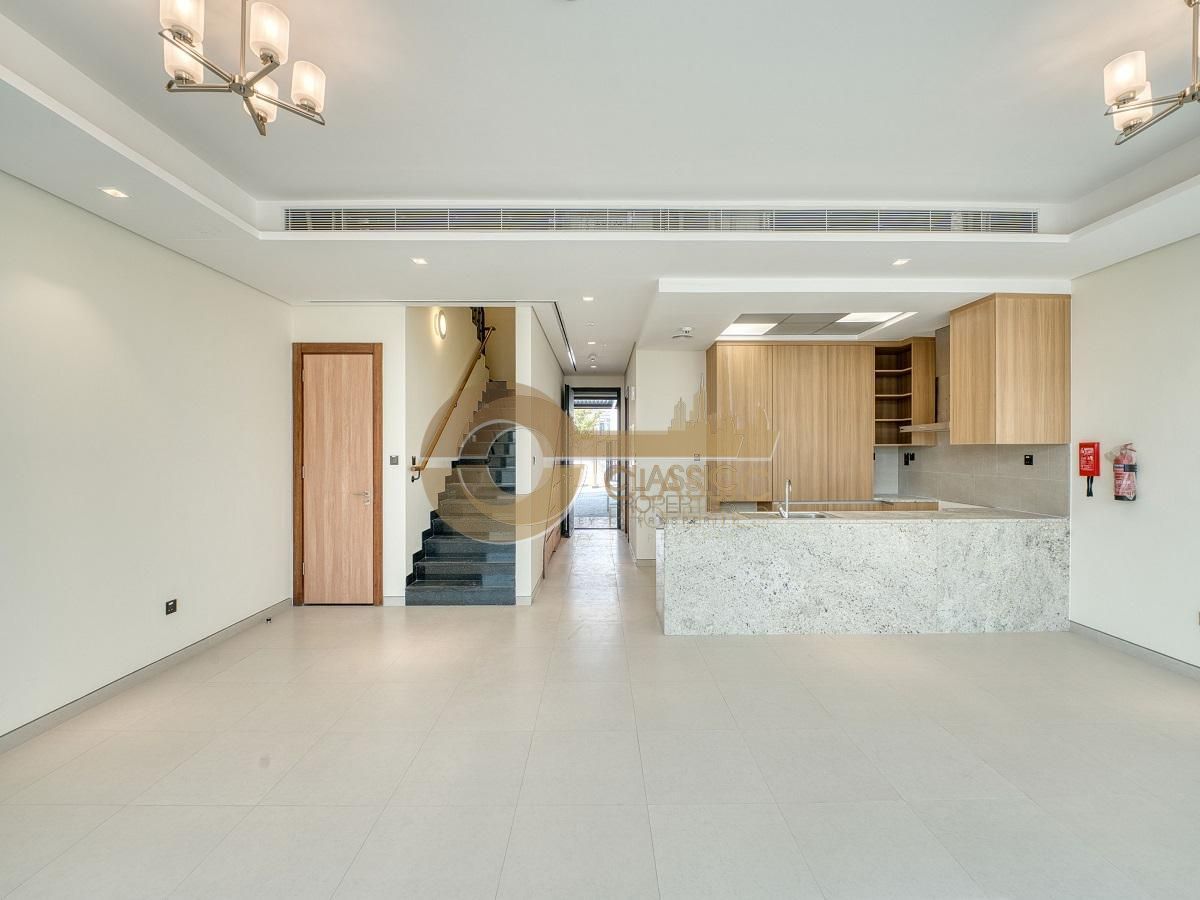 Brand New Villa | 5BR with Maids | Balcony View