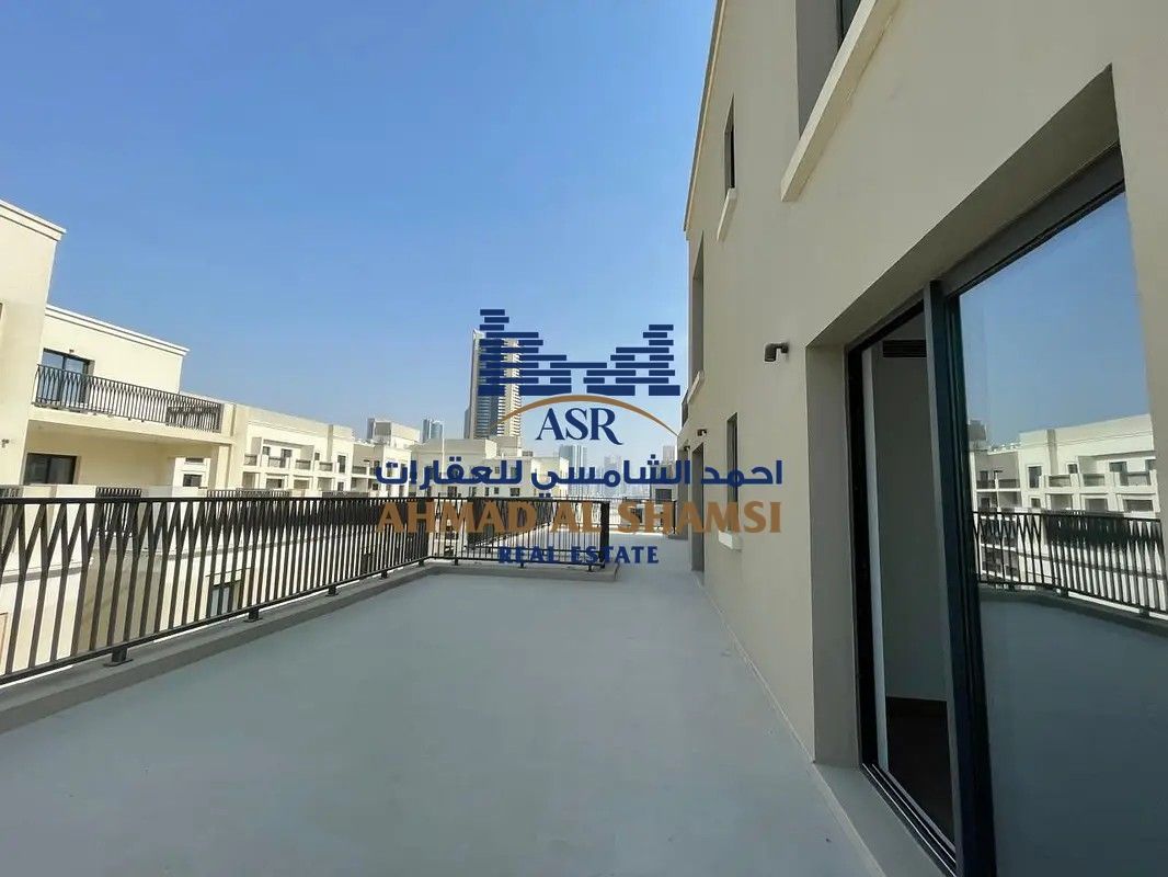 Spacious 3BHK with big Terrace | Maid room | Parking included