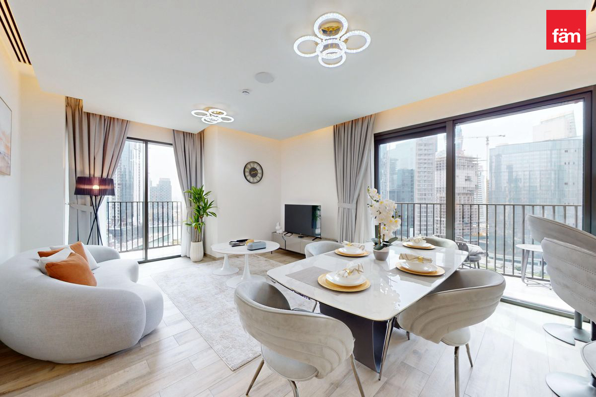 Spacious 1BR| Top Amenities | 5 MIns To Metro