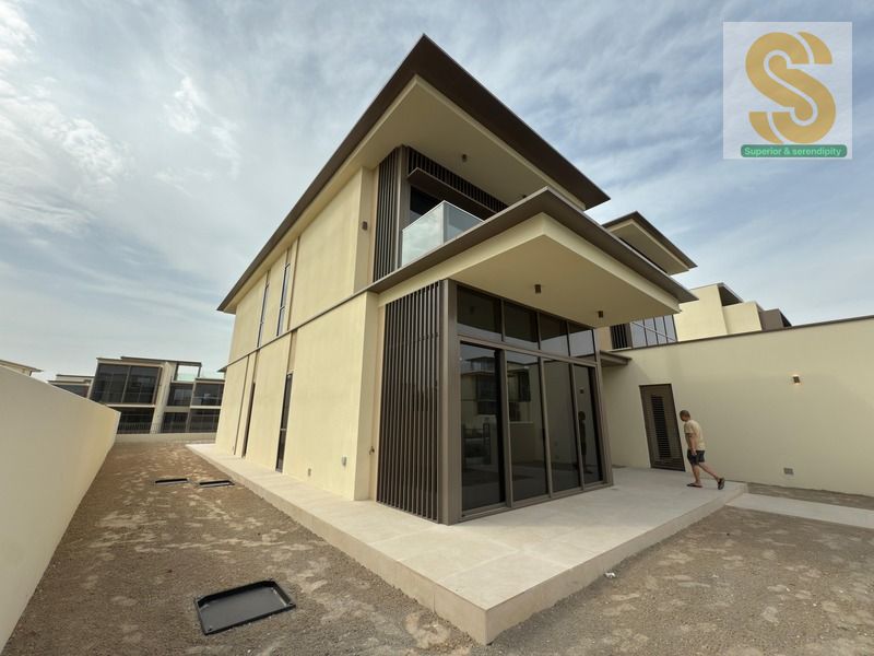 SPECTACULAR VILLA ICOMMUNITY LIVING IGREAT LOCATION