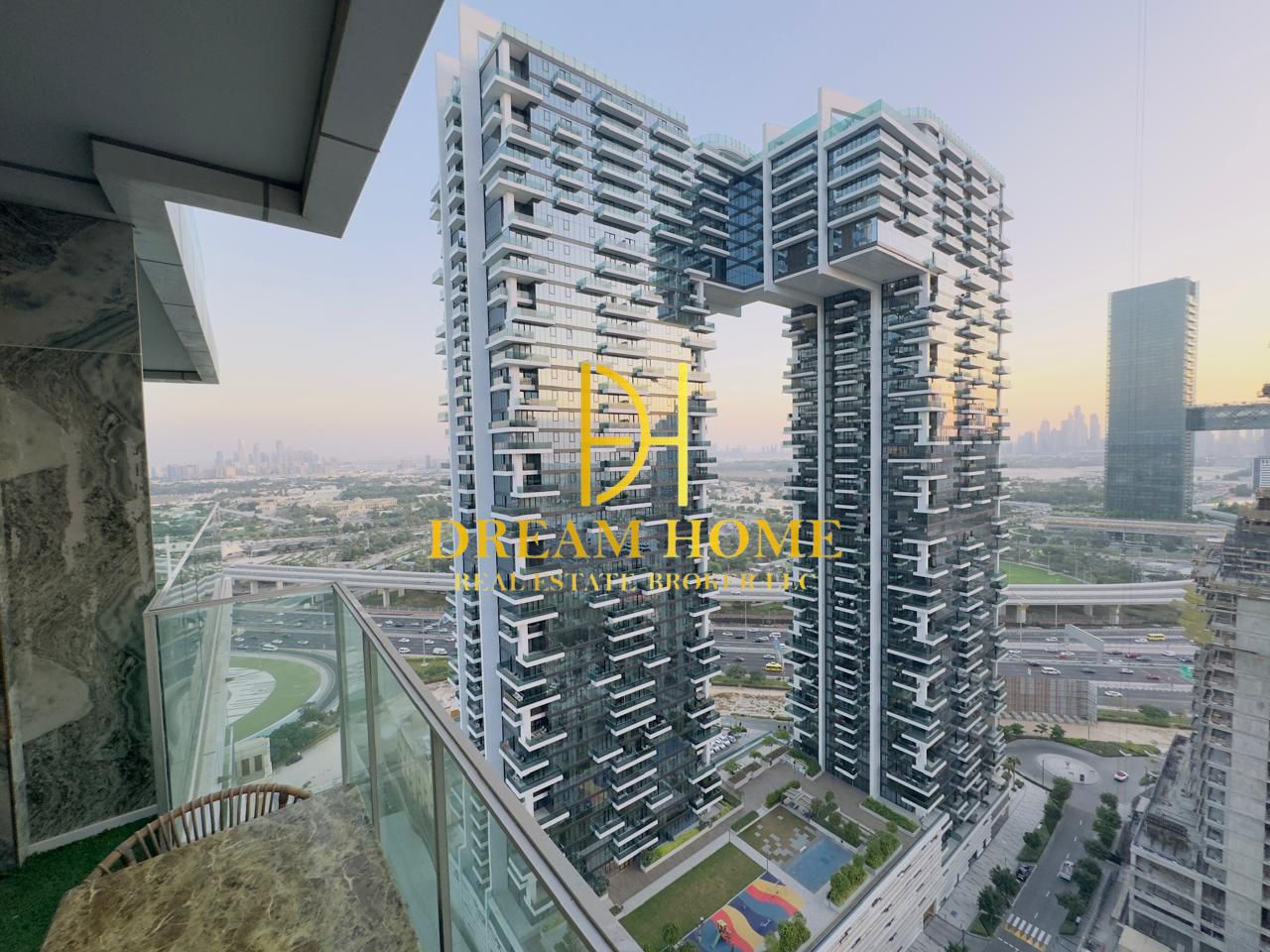 Park Gate Residence l Furnished 1bhk l Prime Location