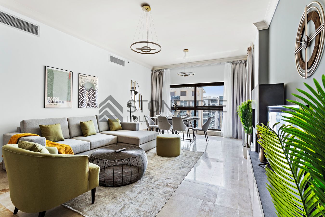 12 CHEQUES | Private Beach | Luxury Living