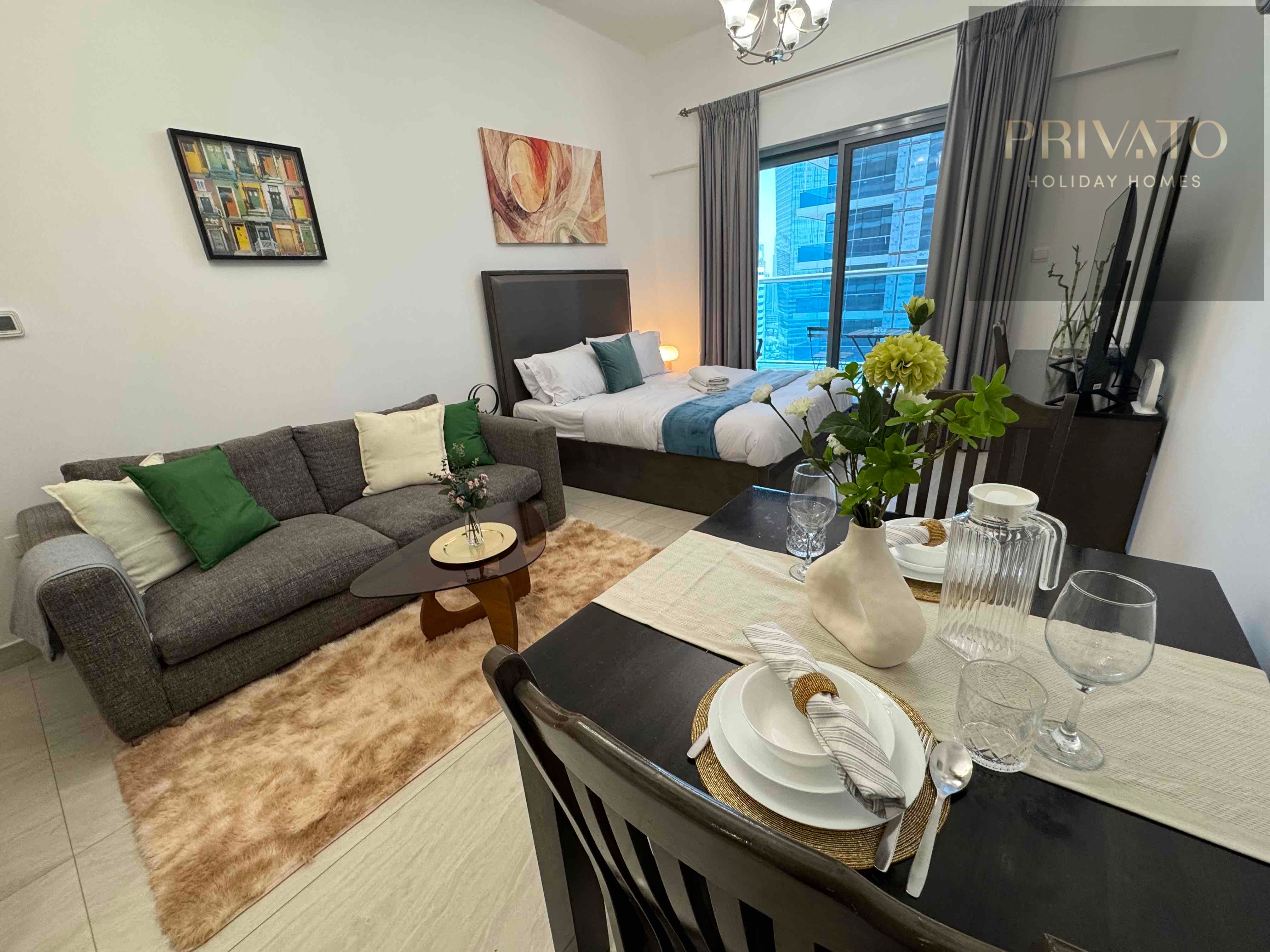 Chic Studio with Balcony l A mins drive to Downtown l Dubai Mall