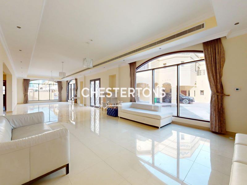 Closed Kitchen | Large Layout | Move Now