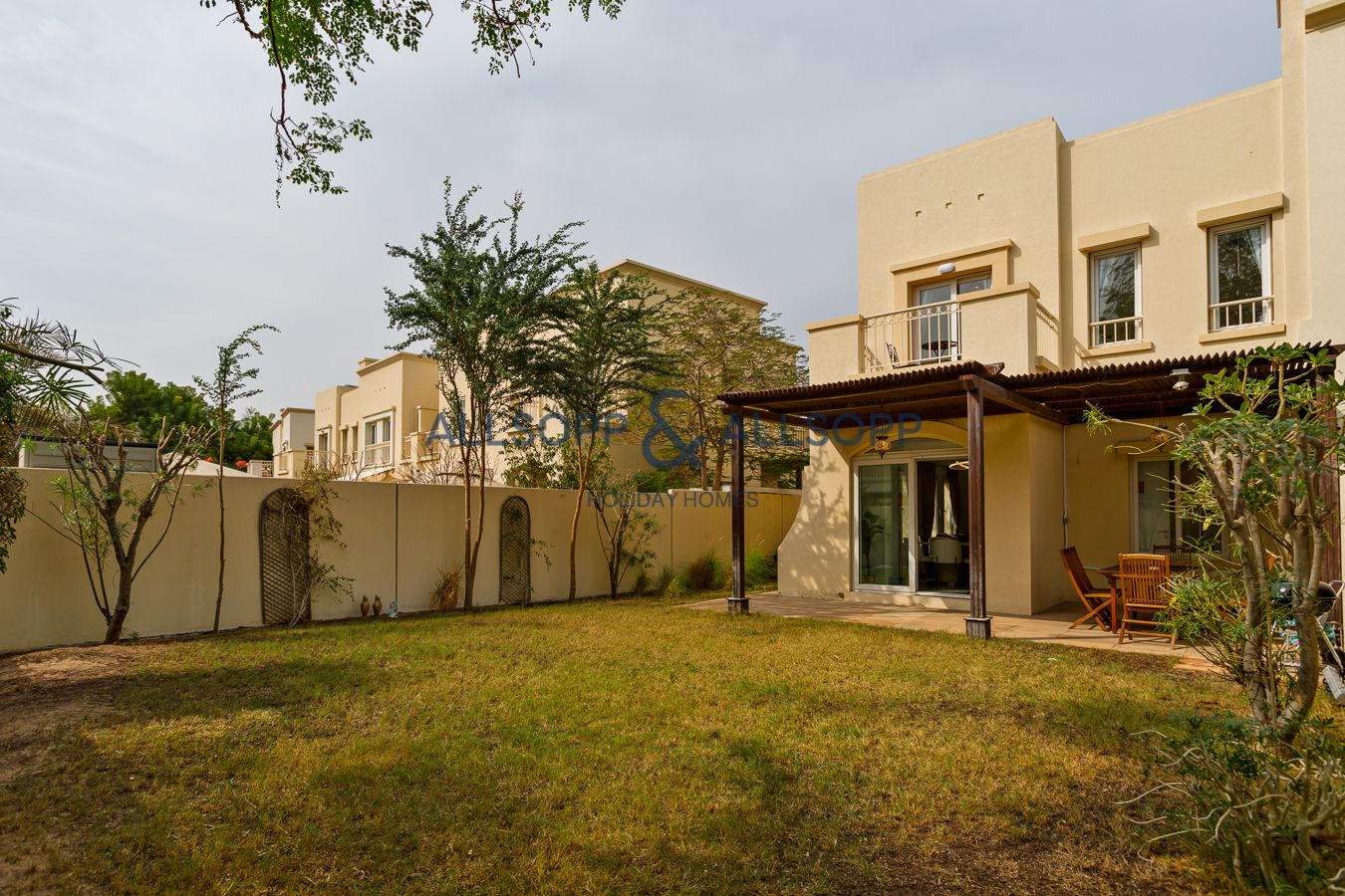 Cosy 2 Bedroom Villa + Maid’s room at The Springs