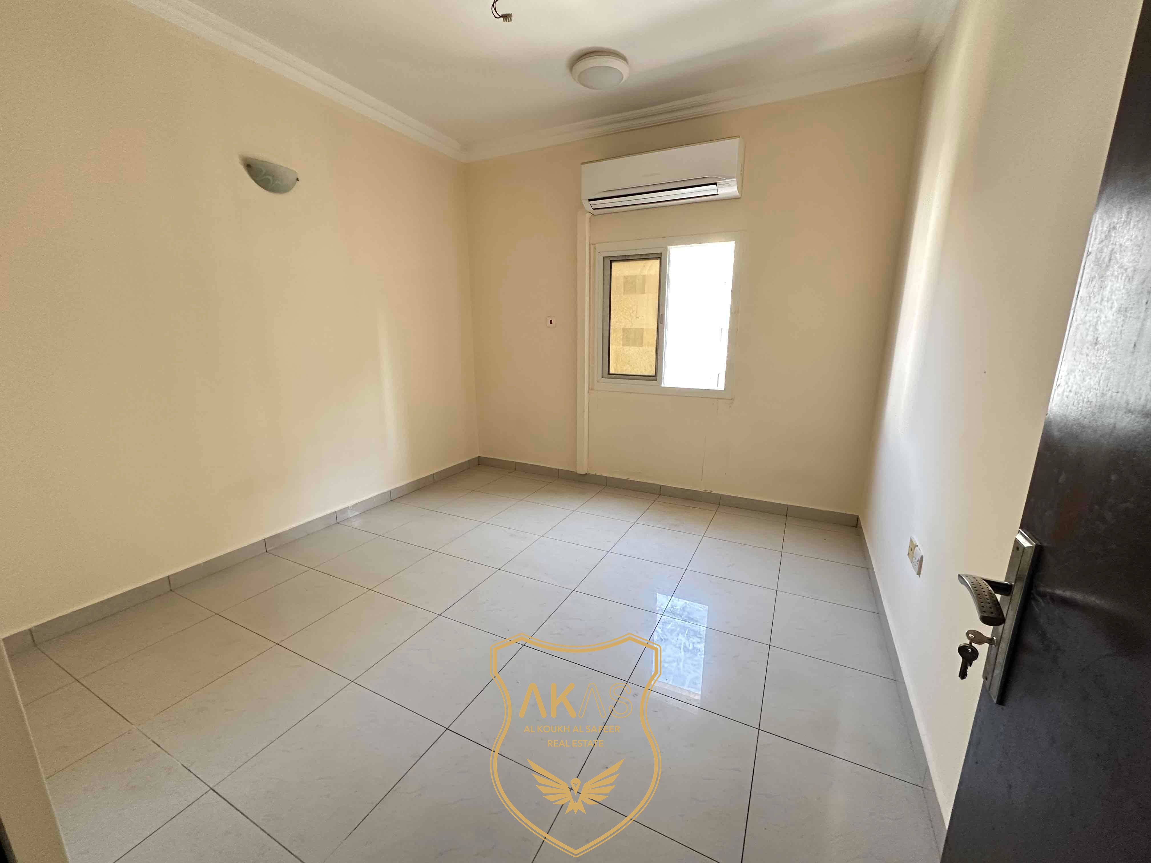 Well-Maintained 1 BHK in Al Nabba – Spacious Kitchen & Split AC