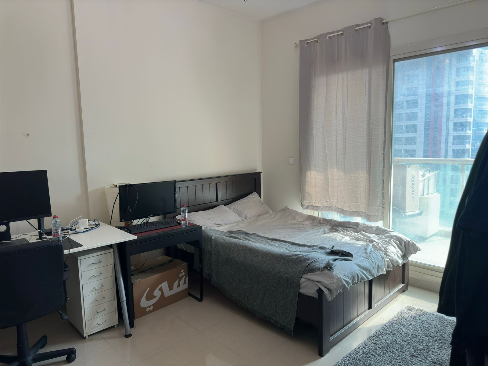 apartment card