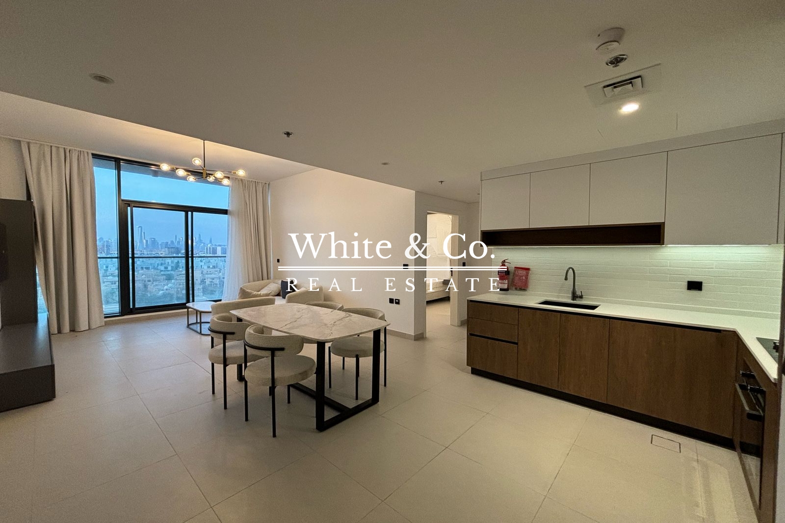 Community View| Furnished |Available March