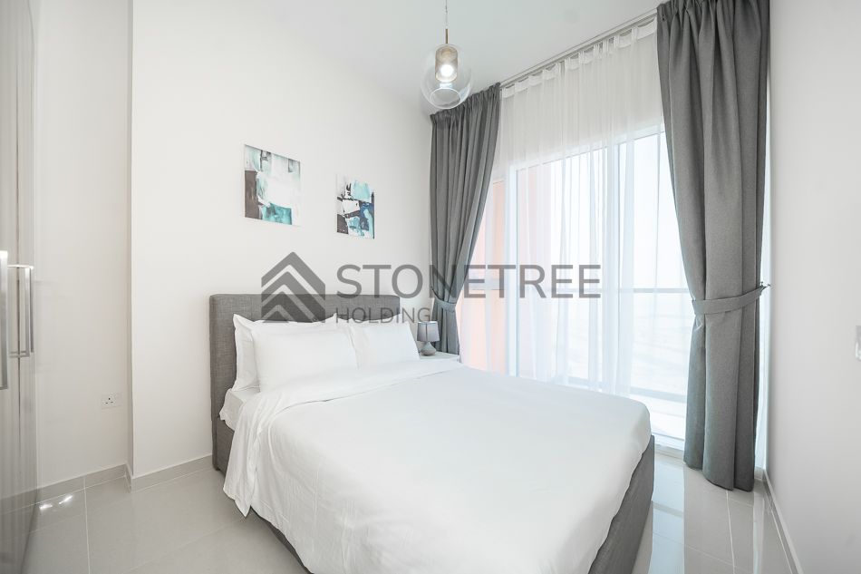 12 CHEQUES | Furnished | Prominent Community