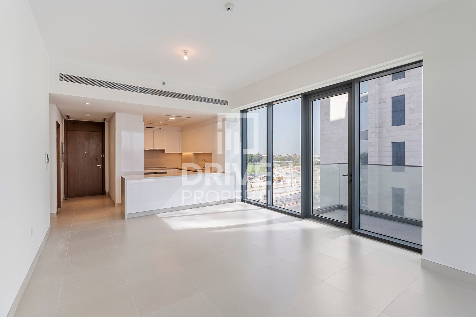 Bright Corner Unit | Canal and Skyline View