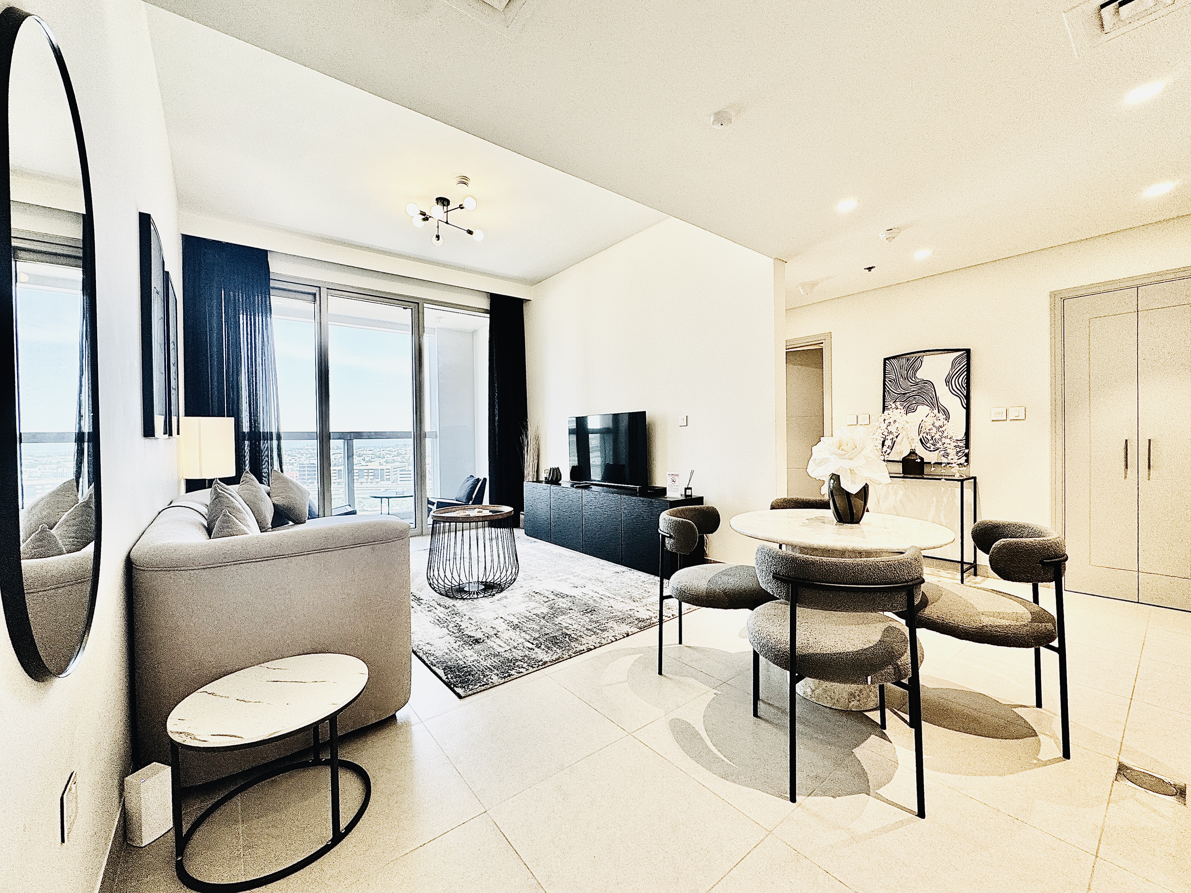 Spacious 1BR | Forte Tower | Walk to Dubai Mall